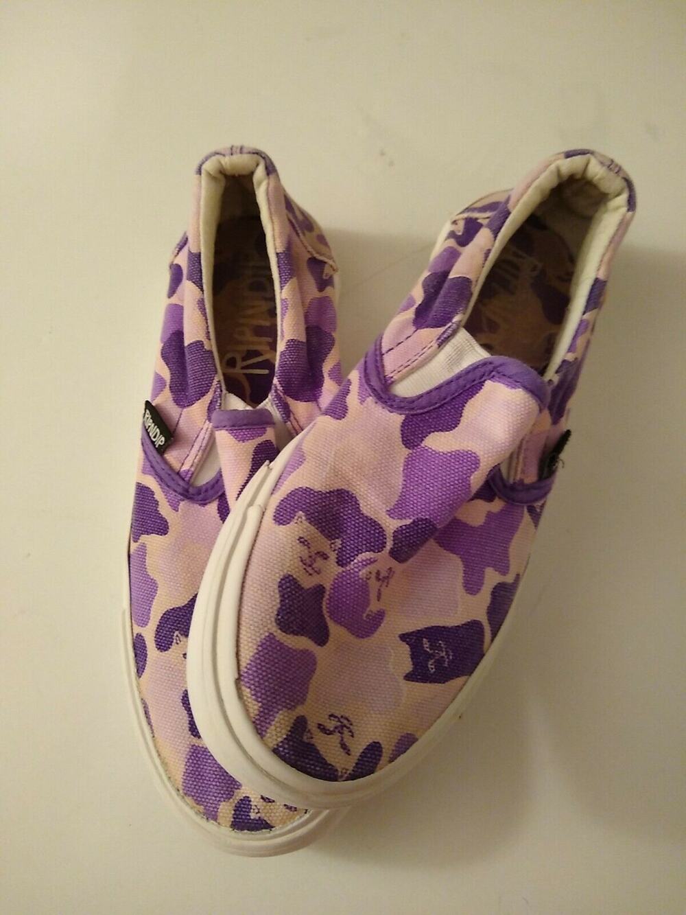 ripndip Girls Size 5 purple cameo slip on shoes
